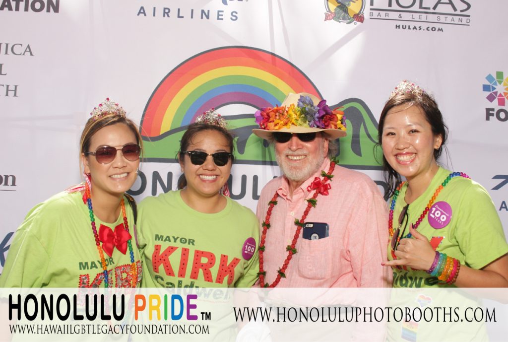 honolulu pride photo booth